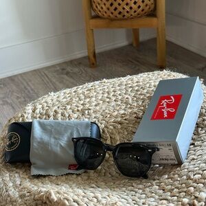 Ray-Ban Black Sunglasses Set - ORB4306
